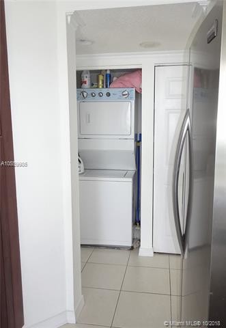 Building Photo - 7330 Ocean Terrace