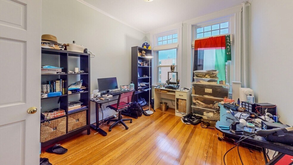 Building Photo - 33 Westbourne Ter