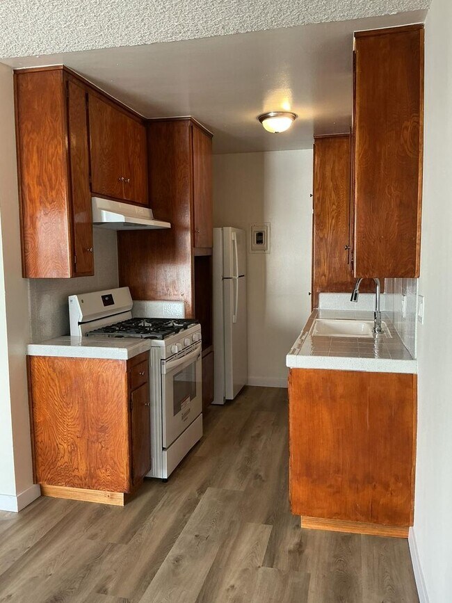 Interior Photo - Apartment Building in Park Mesa Heights wi...