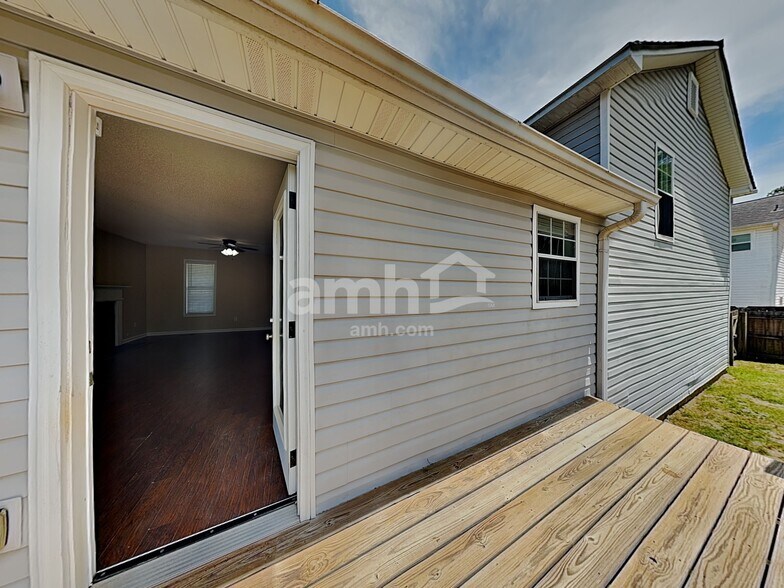 Building Photo - 123 Ivy Mill Way