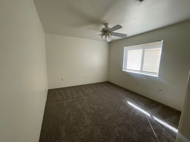 Building Photo - 3669 S Camino Seco