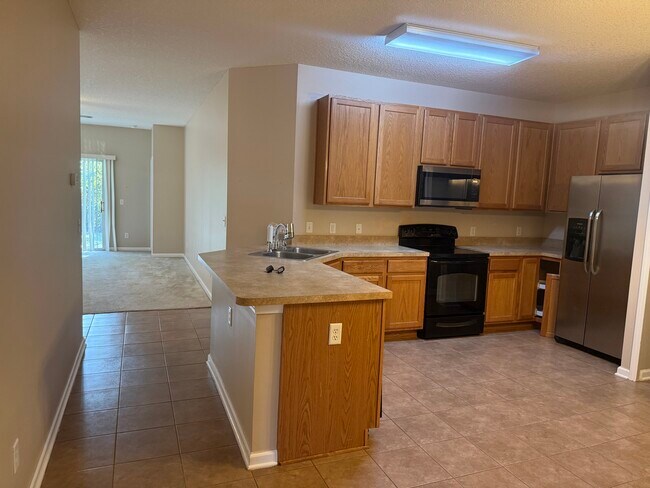 Building Photo - 118 Callie Cir