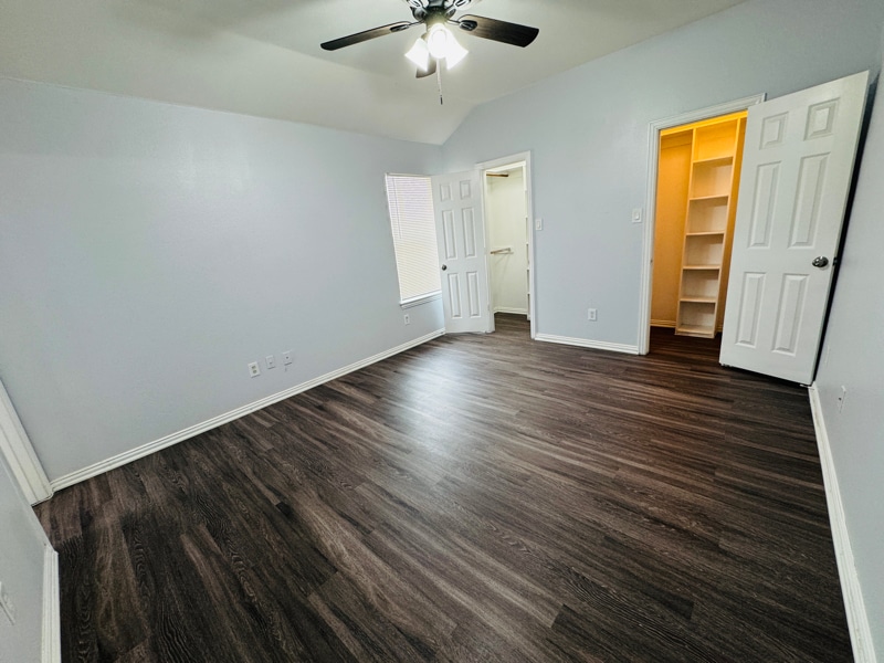 Building Photo - 5837 Swords Dr