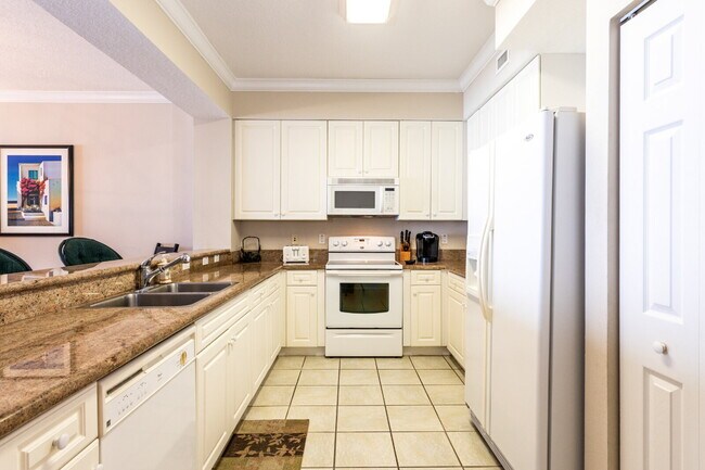 Building Photo - Stunning 8th-Floor Oceanview Condo – 3 Bed, 2.5 Bath