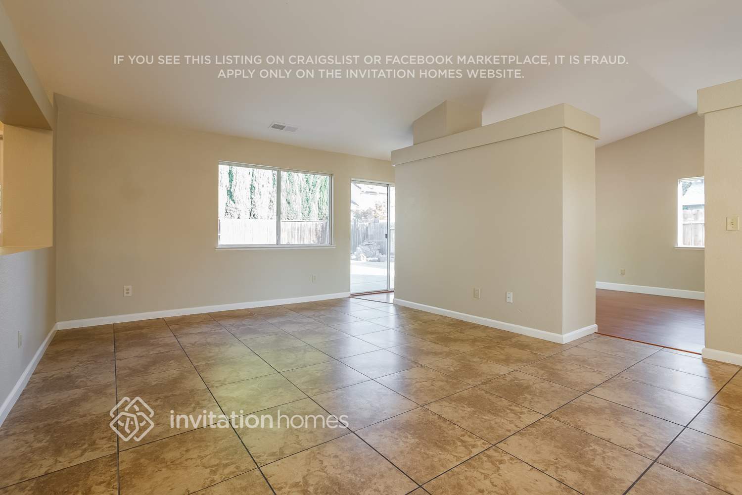 Building Photo - 14510 Cedar Valley Dr