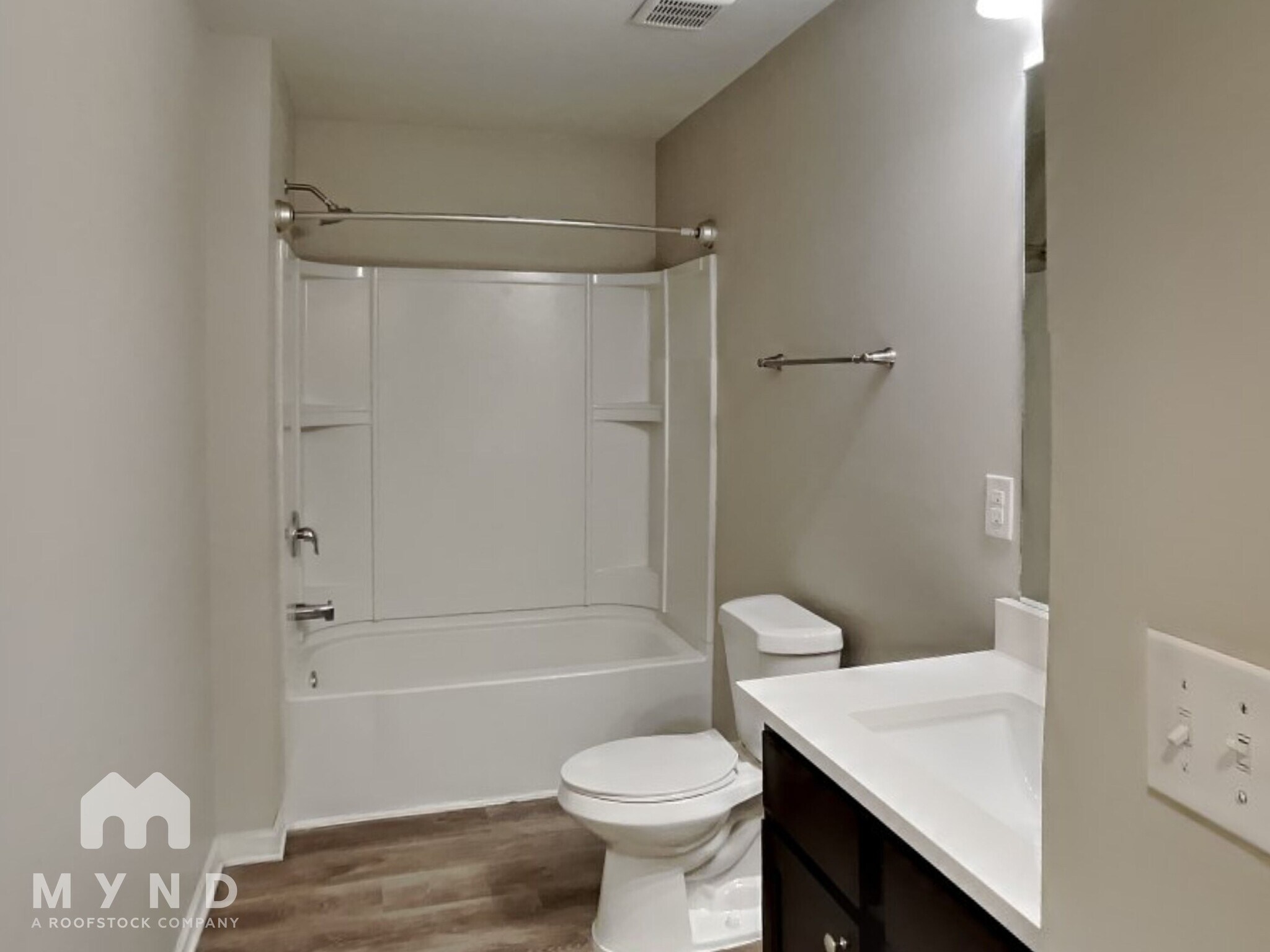 Building Photo - 376 Scotland Dr