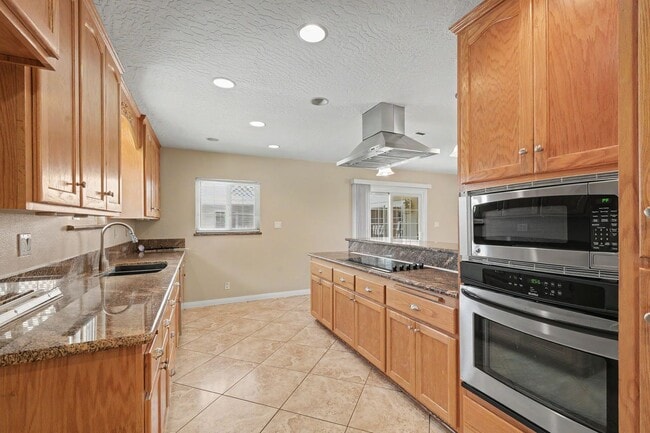Building Photo - Charming 4-Bedroom Single-Story Home with Pool in Rancho Cucamonga!