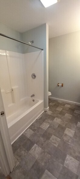 Building Photo - 816 3rd Ave