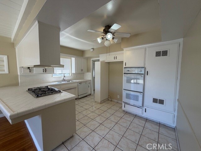 Building Photo - 5032 Fiesta Ave