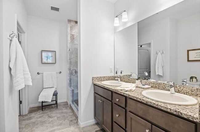 Building Photo - 1 Mariner's Wy