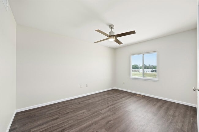 Building Photo - 313 Copper Tail Ln