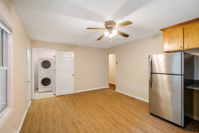 Building Photo - Available Now: Single Family Home Downtown Durham