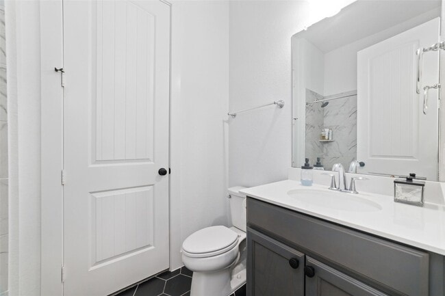 Building Photo - 28266 Emerald Bnd