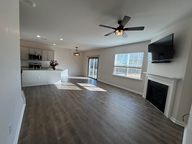 Building Photo - 134 David Hl Dr