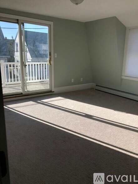 Building Photo - 60 Irving Way