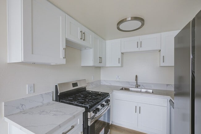 Building Photo - 209th Street Residences