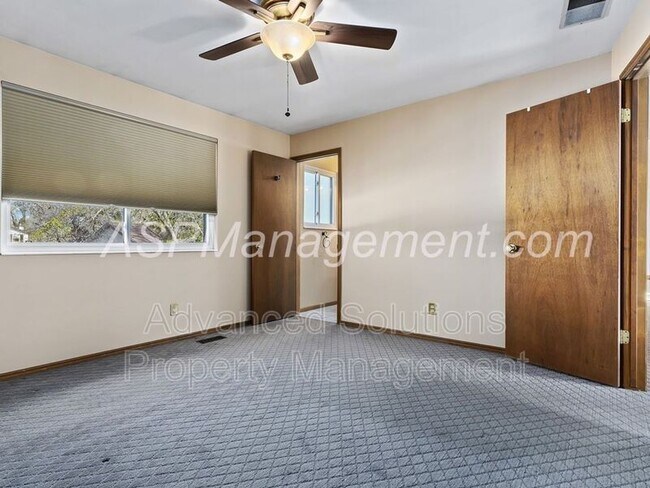 Building Photo - 10094 Faunsdale Dr