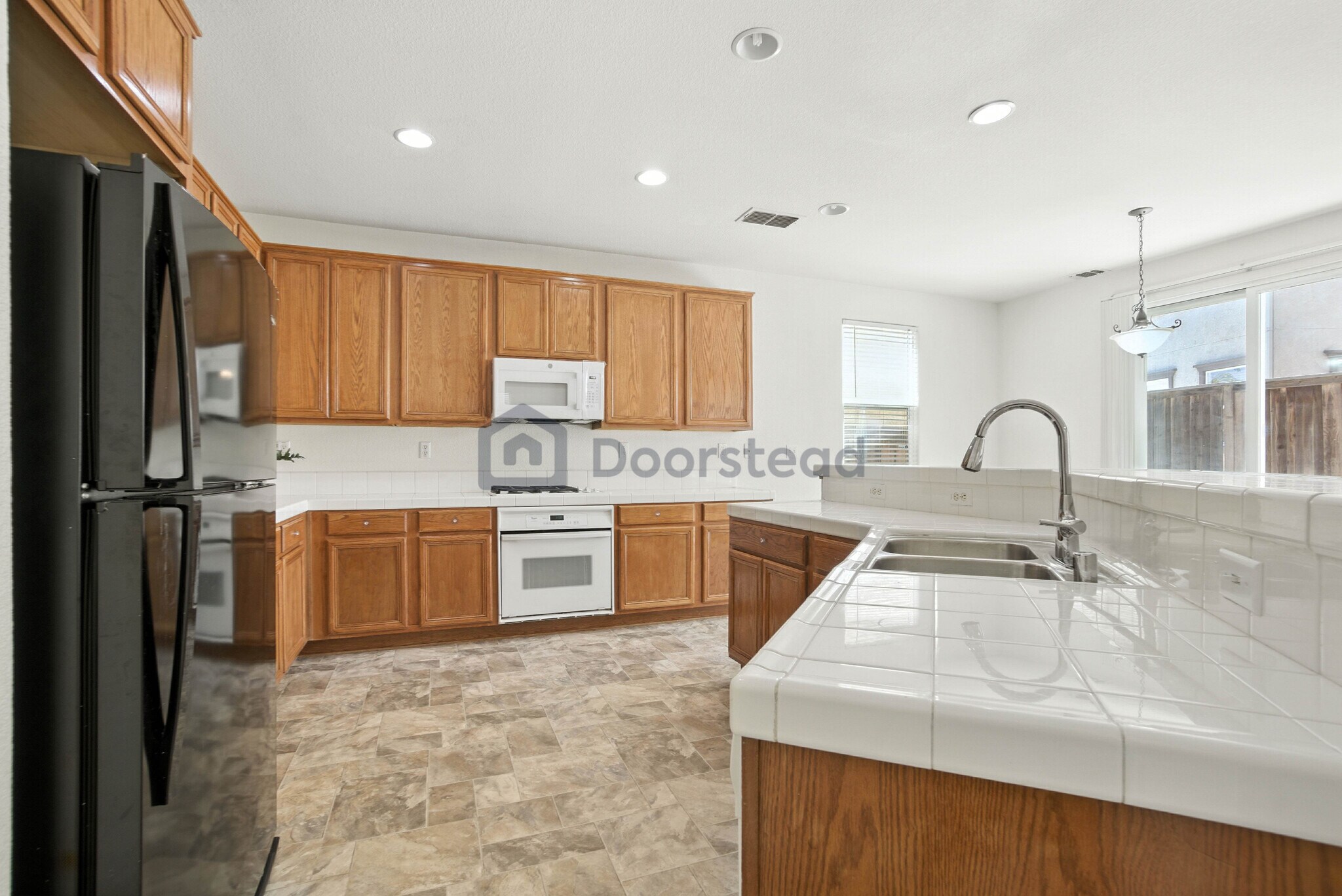 Building Photo - 252 Crescent Moon Dr