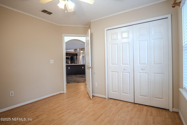Building Photo - 11048 Ridge Point Dr
