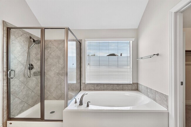 Building Photo - 13603 Summer Cloud Ln