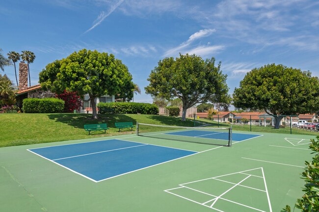 Building Photo - Turnkey 3 Bed/2 Ba in Encinitas' Finest 55...