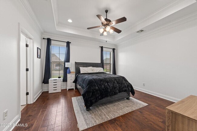 Building Photo - Beautiful 3 bed, 2 bath home available in ...