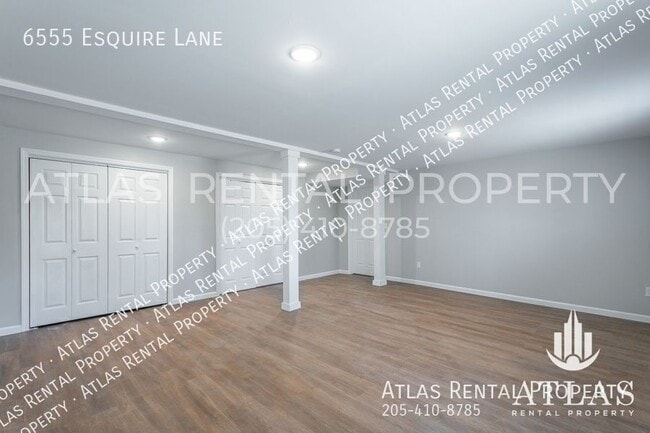 Building Photo - 6555 Esquire Ln