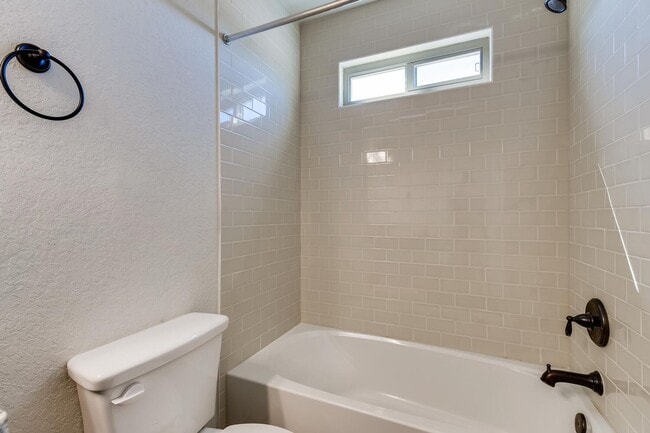 Building Photo - Lynwood Village Community