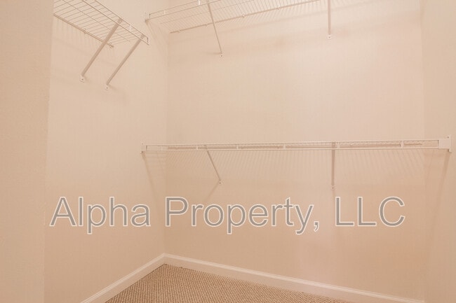 Building Photo - 24 Fairchild Way