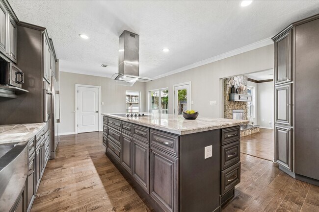 Building Photo - 1030 Crossroads Dr