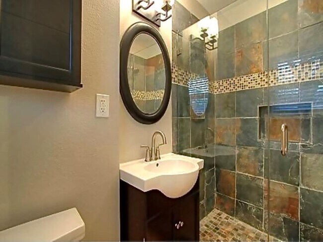 Building Photo - 5711 Capello Dr
