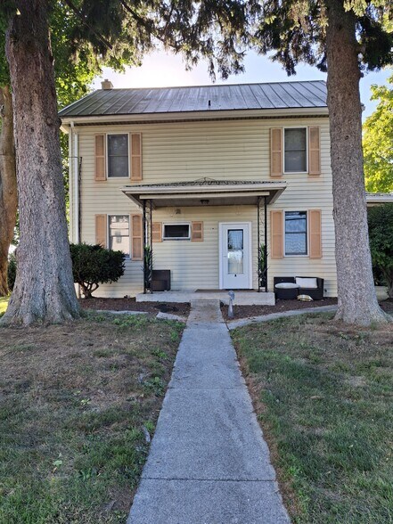 Primary Photo - 237 Hanshue Rd