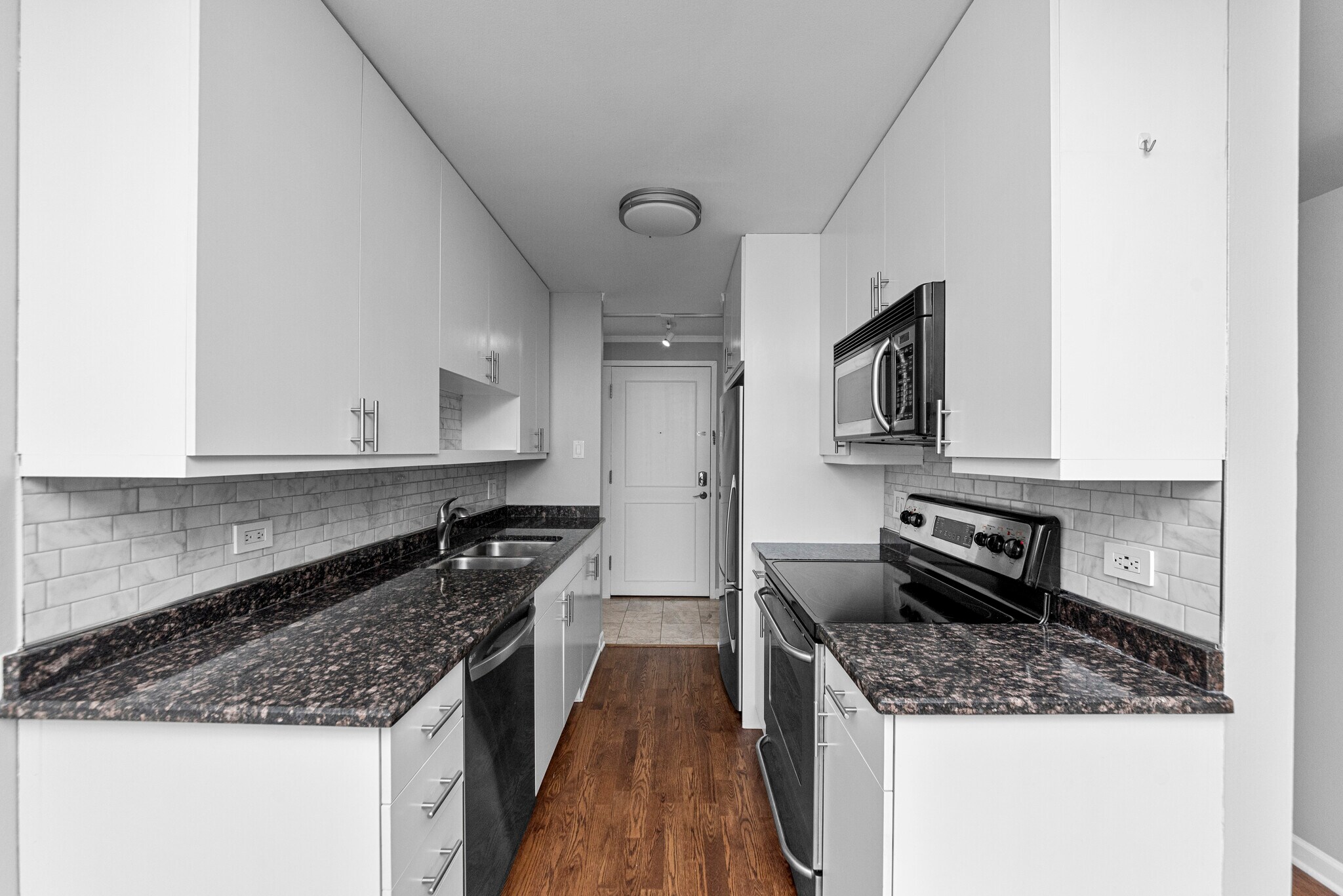 Building Photo - 2600 N Hampden Ct