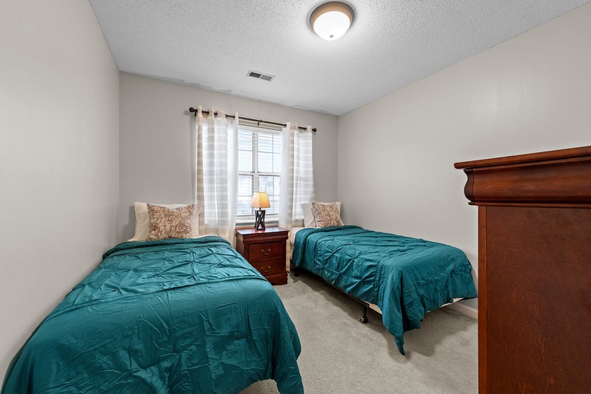 Building Photo - 4330 Edith Ln