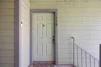 Building Photo - 4500 E Oltorf St