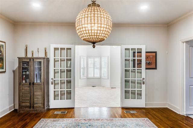 Building Photo - 2809 Park Hill Dr