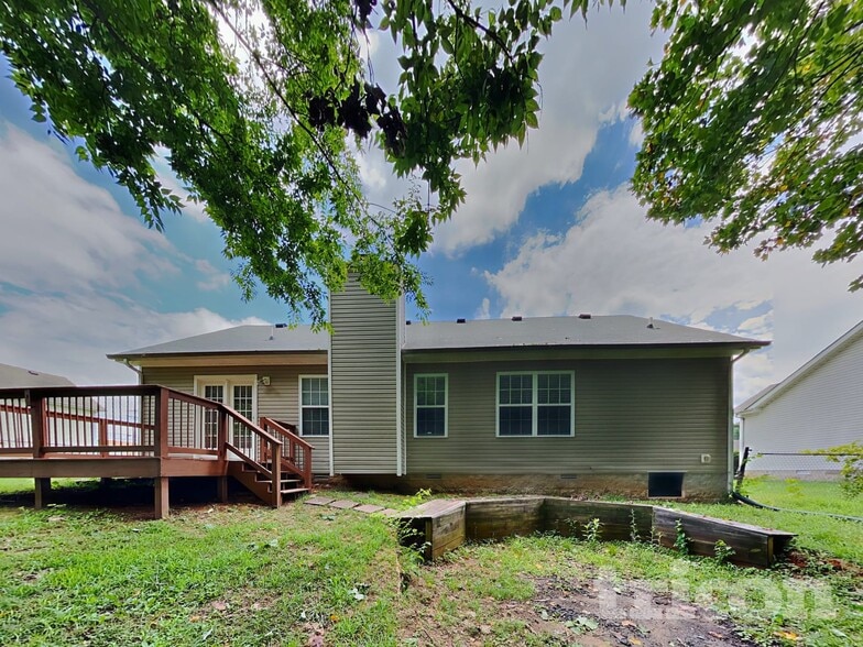 Building Photo - 1379 Scrub Oak Drive