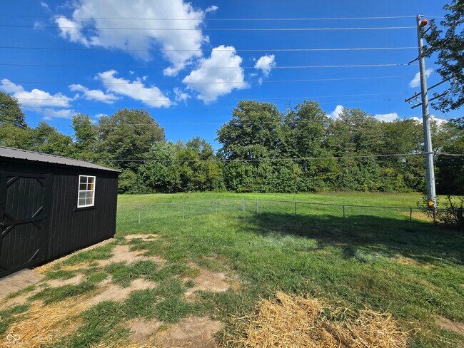 Building Photo - 2115 Dawnshire Dr