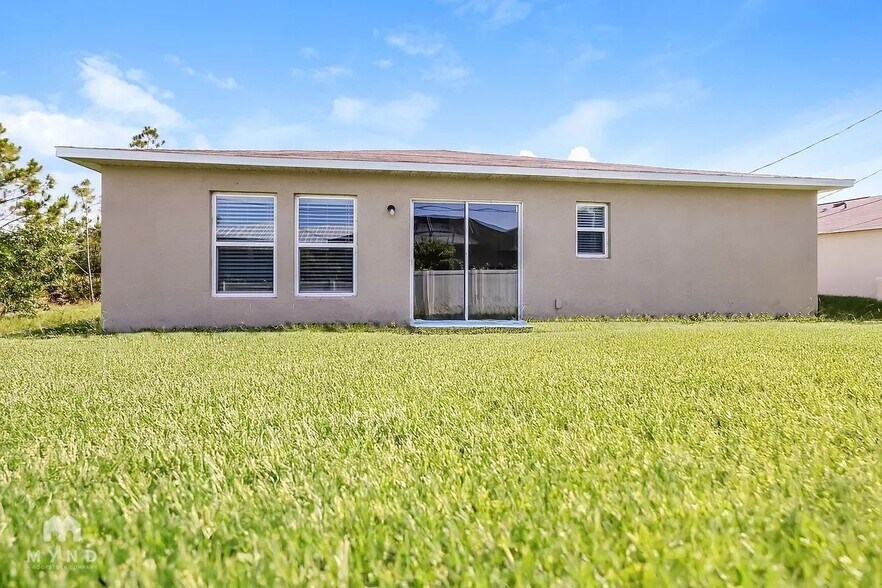 Building Photo - 28257 Chinquapin Dr