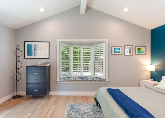 Building Photo - *Unfurnished* Gorgeous 4-Bed Oasis with Po...