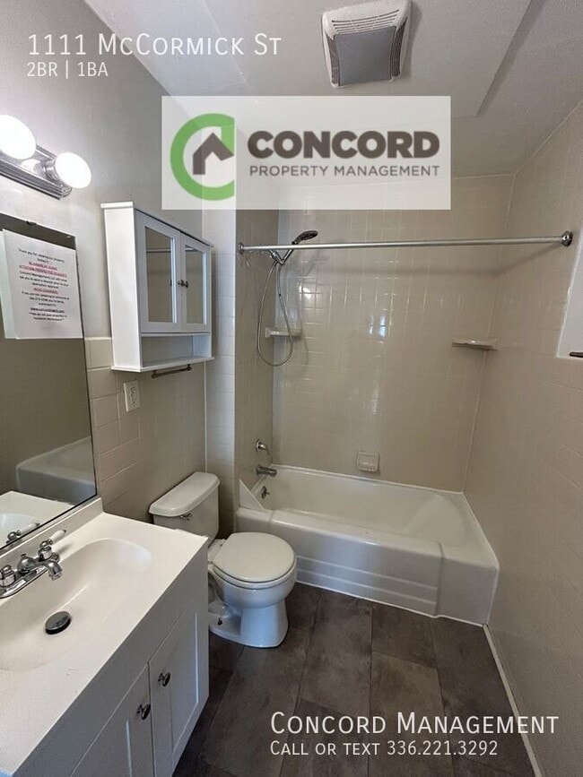 Building Photo - 1111 McCormick St