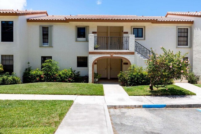 Building Photo - 321 Olivewood Pl