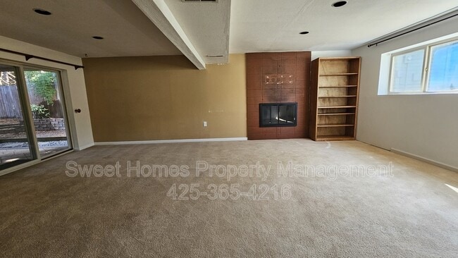 Building Photo - 15820 NE 106th St