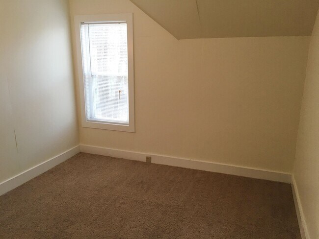 Building Photo - 239 Turner St