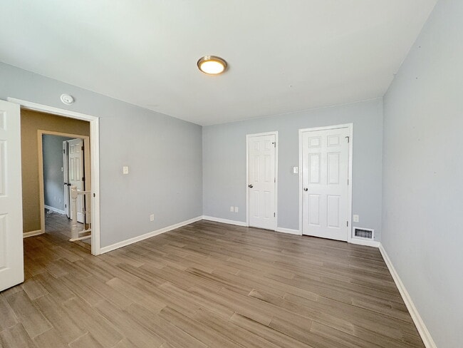 Building Photo - Comfortable Living in a Convenient Lorton Location