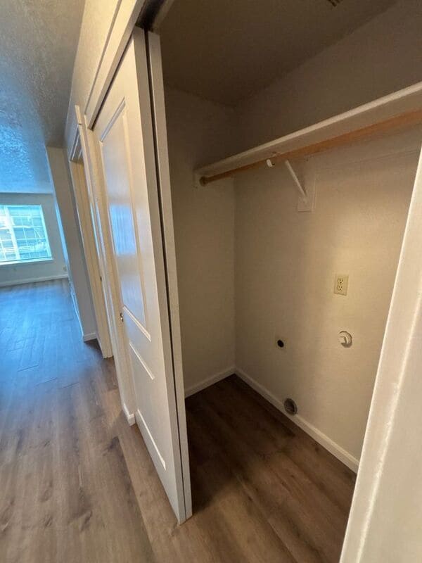 Building Photo - 1005 Boedies Dr