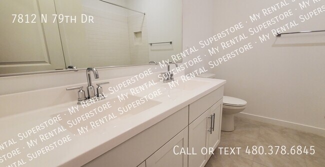 Building Photo - 7812 N 79th Dr