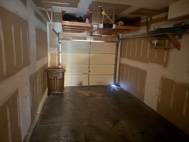 Building Photo - Stone Creek Condos- 3 Bedroom