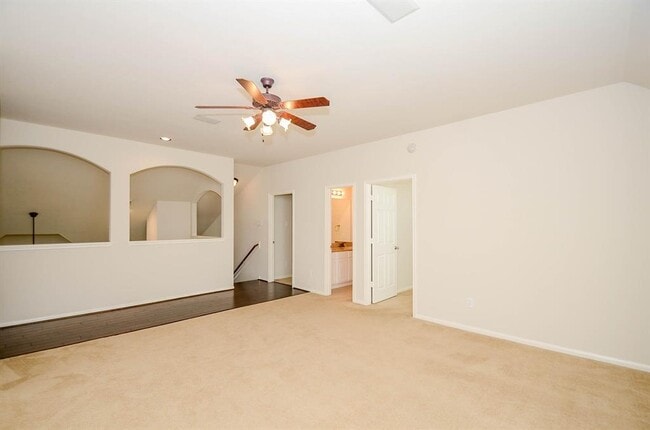 Building Photo - 2826 Firecrest Dr