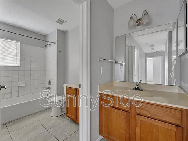 Building Photo - 4012 Santa Maria Dr